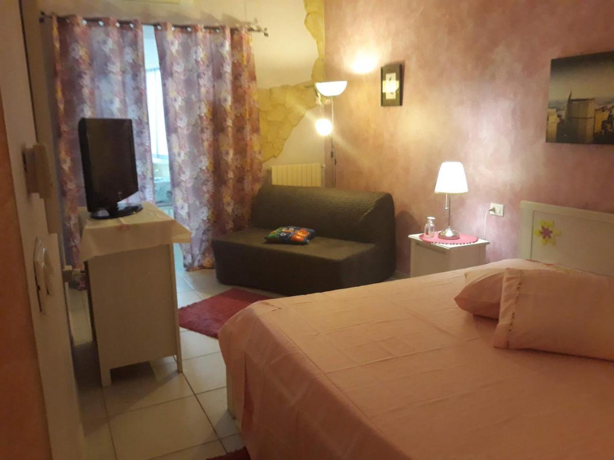 Suites Rome Pescara Exterior photo